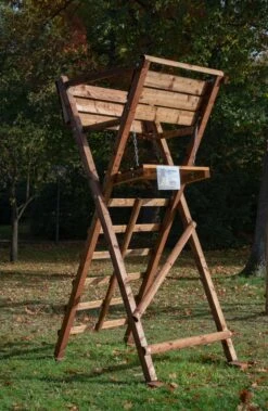 Jagdholz Scherenleiter