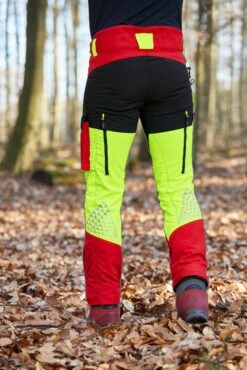Timbermen Schnittschutz-Bundhose Light -Forstmaschinengeschäft 92 342 01 5